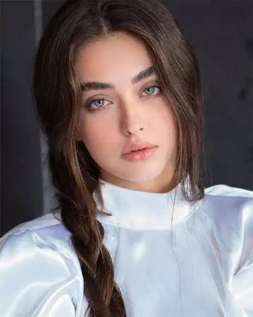 استخدام مدل با چهره برای لباس زنانه|استخدام هنری و رسانه|لامرد, |دیوار