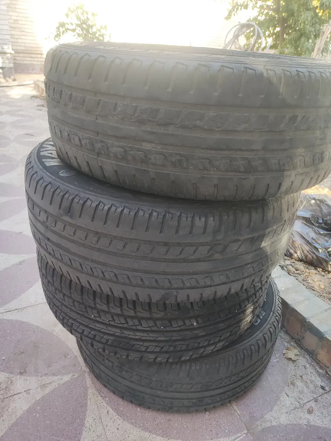 لاستیک کویر 205/r14|قطعات یدکی و لوازم جانبی|شیراز, شهرک مفتح|دیوار