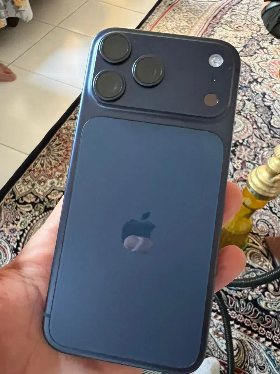 آیفون۱۷ پرومکس|موبایل|پرند, فاز ۳|دیوار