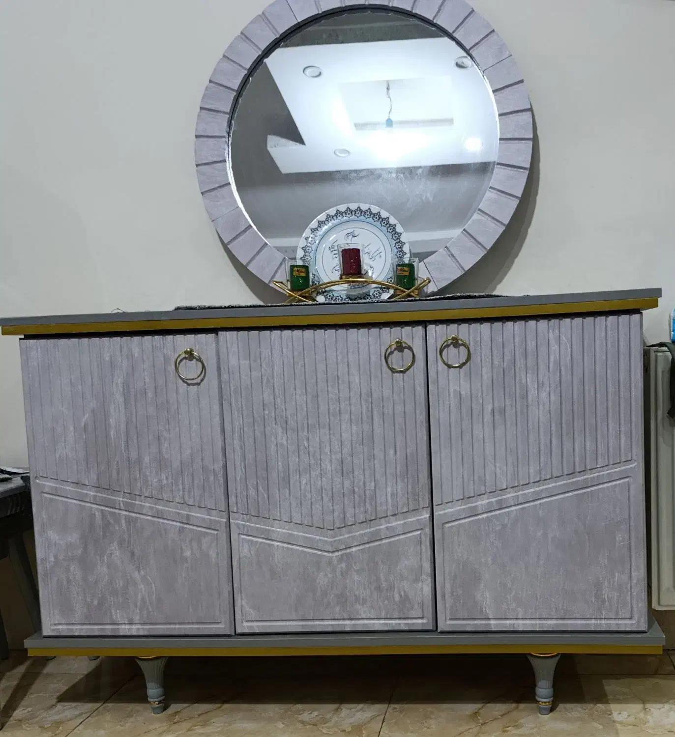 میز کنسول طوسی سه در  و جادار|بوفه، ویترین، کنسول|شهریار, شهرک مصطفی خمینی|دیوار