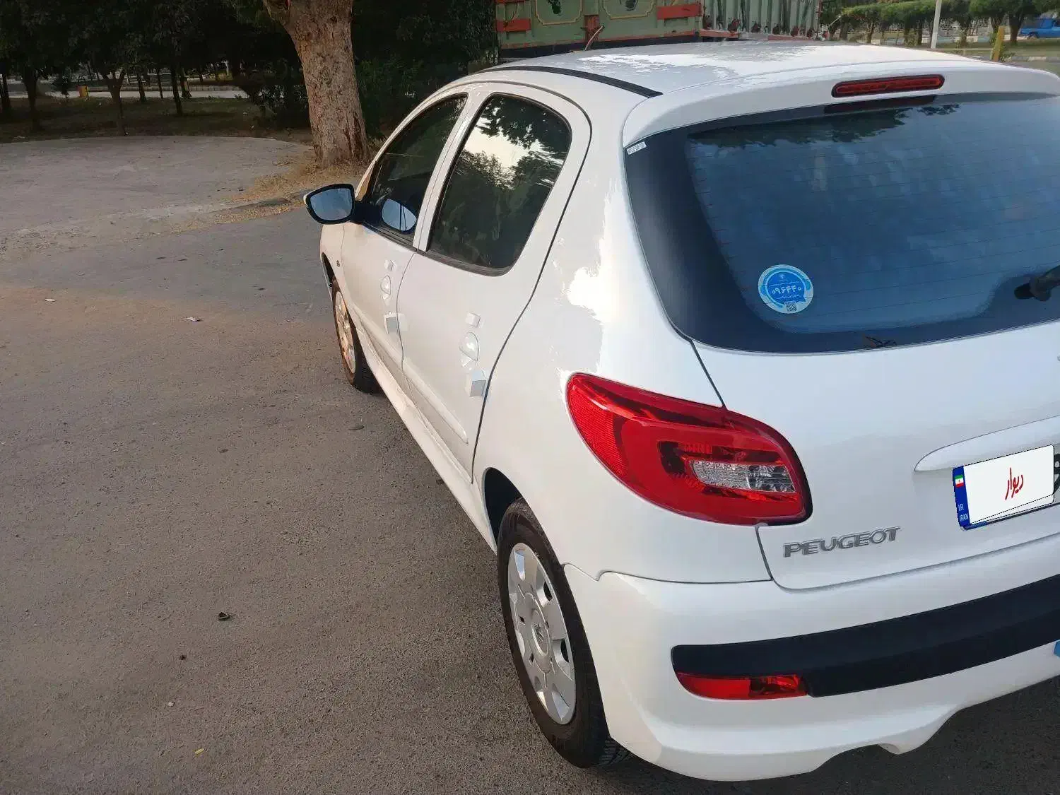 پژو ۲۰۷تی.یو.فایو|خودرو سواری و وانت|کرمان, |دیوار