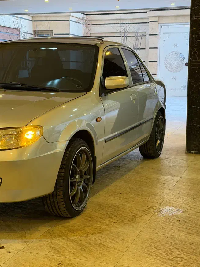 مزدا ۳۲۳ تیپ ۳ مدل ۱۳۸۴|خودرو سواری و وانت|تهران, درختی|دیوار