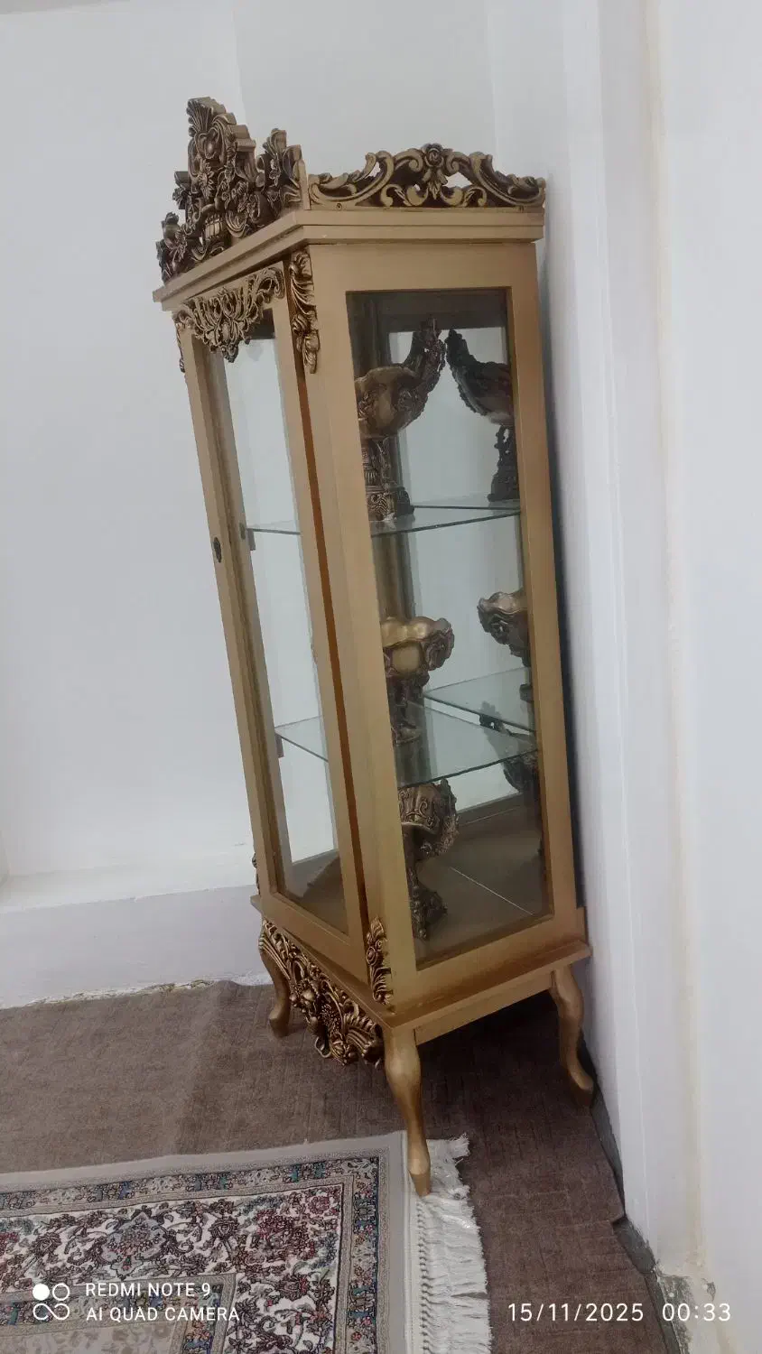 بوفه سلطنتی با وسایل|بوفه، ویترین، کنسول|شیراز, حافظیه|دیوار