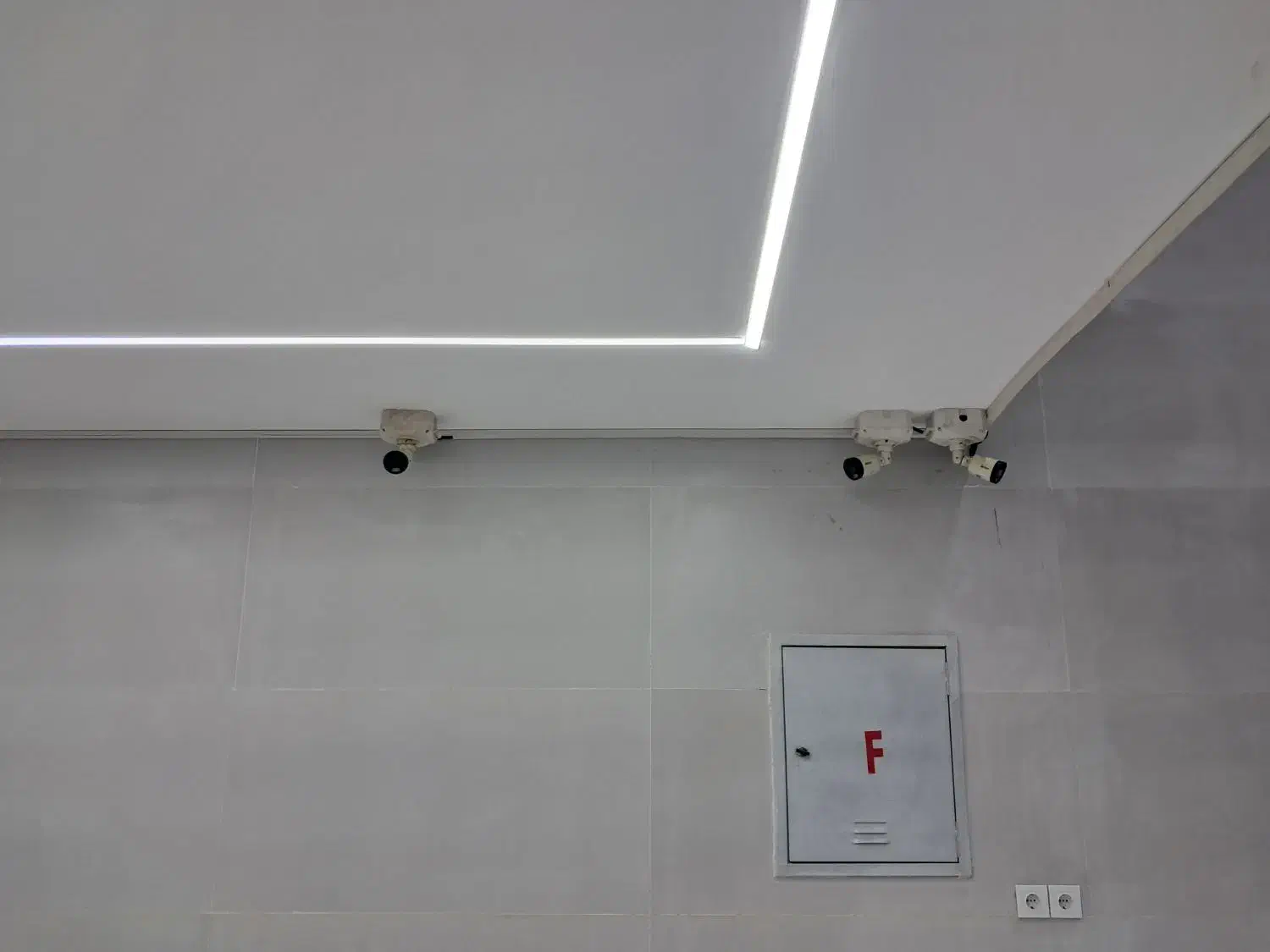 فروش و نصب دوربین مداربسته با شرایط ویژه|دوربین مداربسته|فیروزآباد (فارس), |دیوار