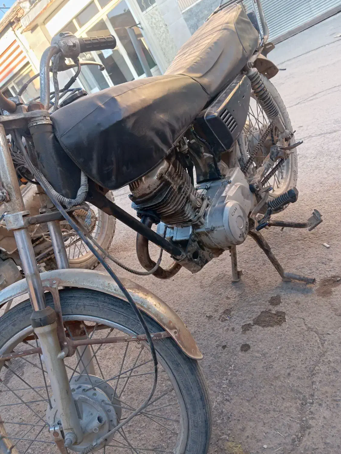 125مزایده برگه اوراق ..|موتورسیکلت|داران, |دیوار