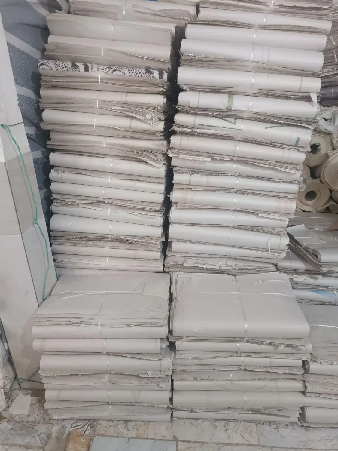 فروش روزنامه باطله کاغذ کاهی و رول کاغذ.کاغذ و فرم|عمدهفروشی|تهران, میدان میوه و ترهبار مرکزی|دیوار