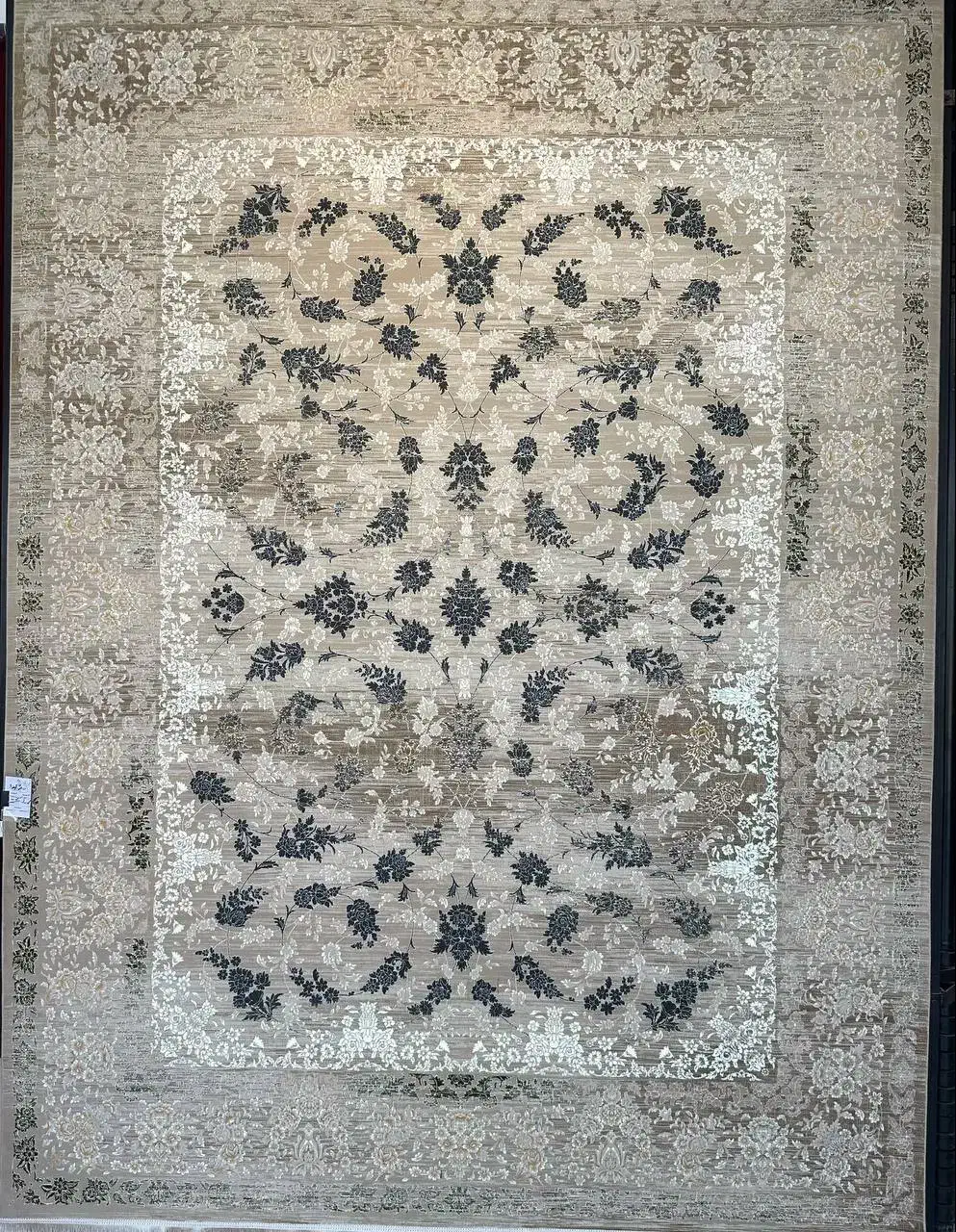 فرش ۷۰۰شانه طرح ۱۲۰۰ نسکافه ای وینتیج**|فرش|قم, حاج خلیل|دیوار