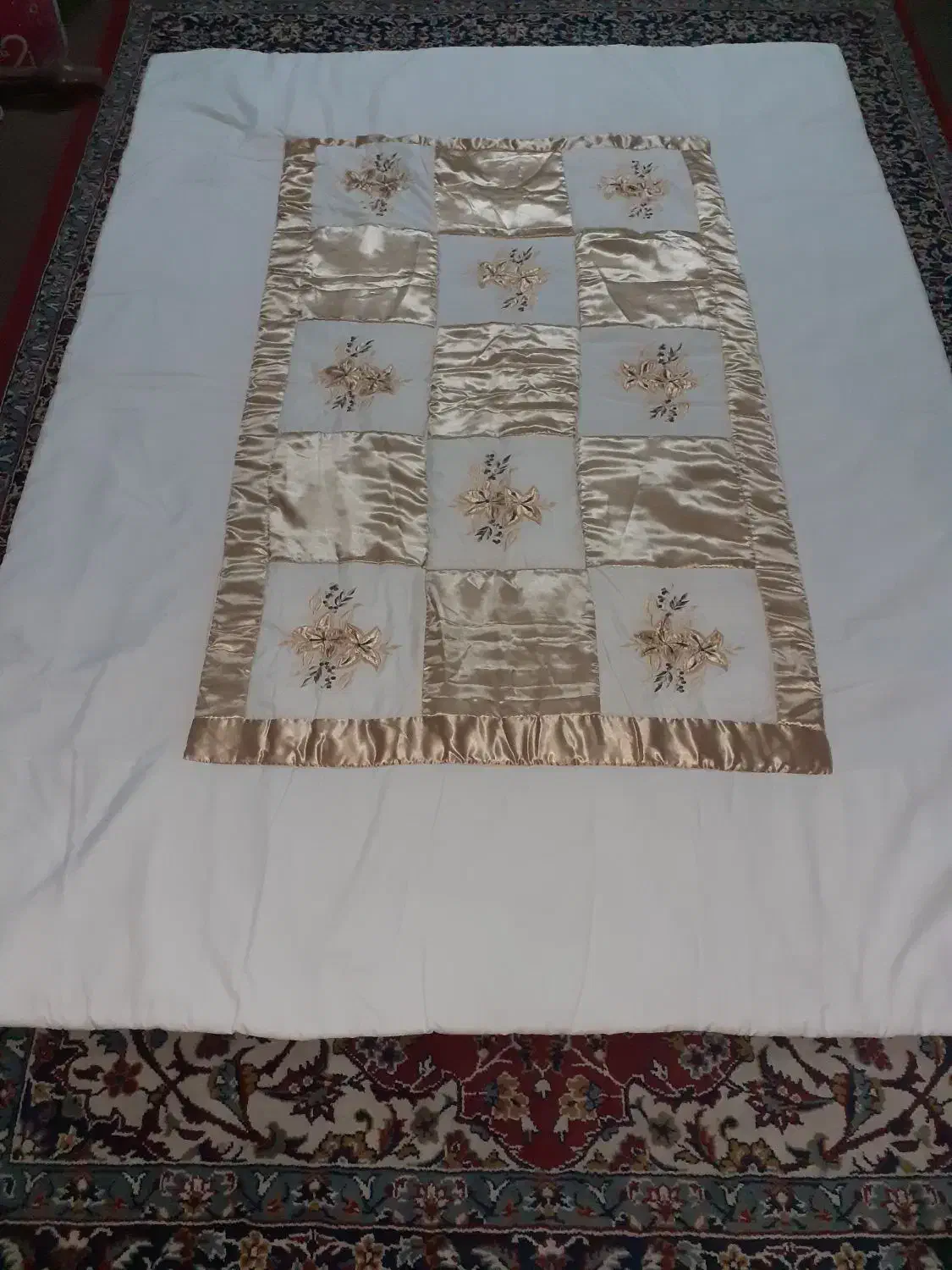 لحاف|رختخواب، بالش، پتو|مشهد, فدک|دیوار