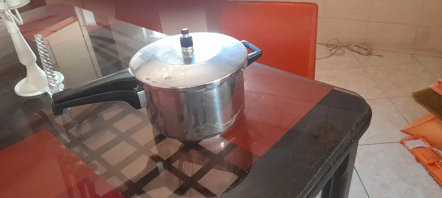 دیگ زودپز آکبند سویس مارک       RIKON،KUHN|ظروف پخت‌وپز|لاهیجان, رجایی|دیوار