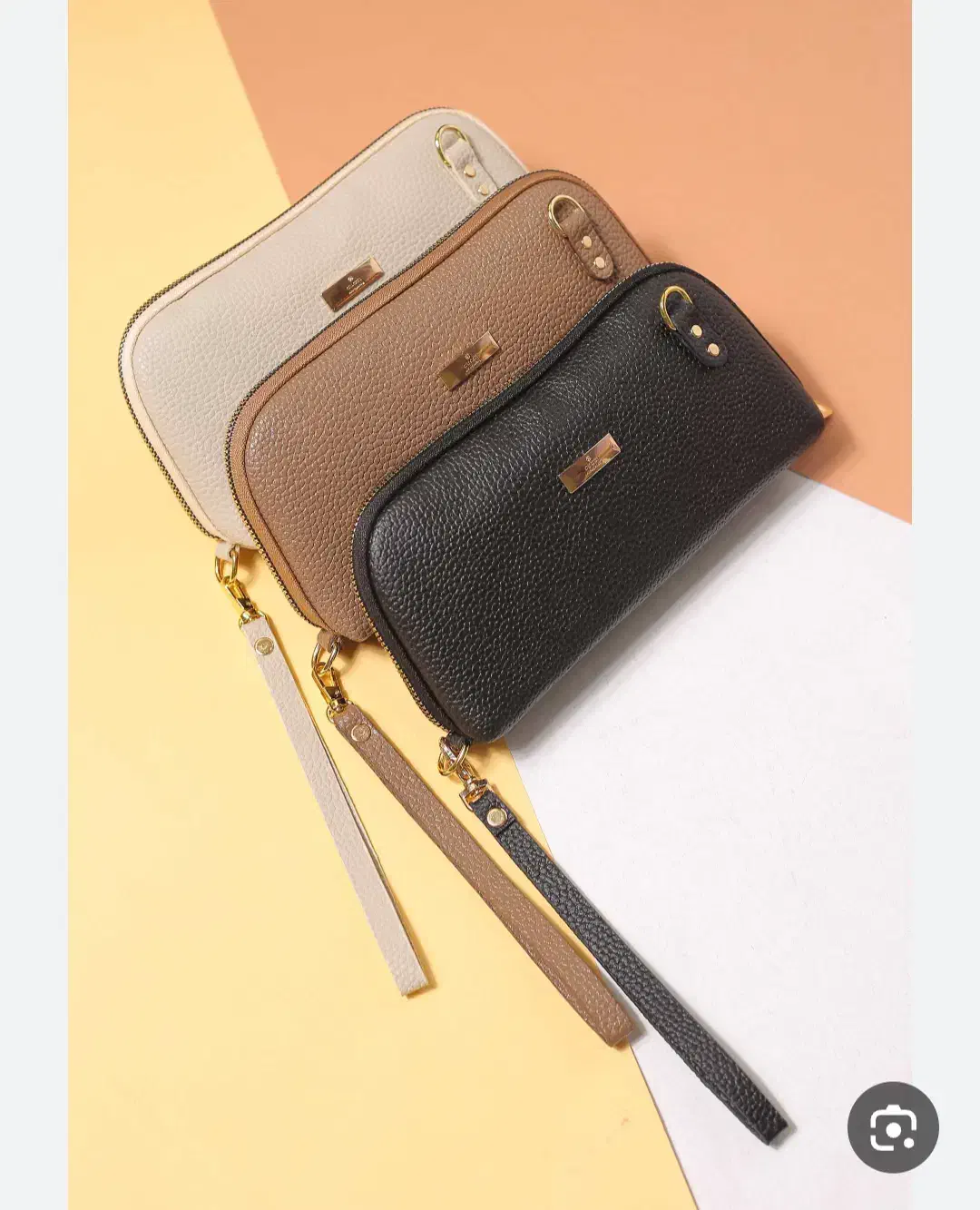 کیف مدارک|اشیا|شیراز, لب آب|دیوار