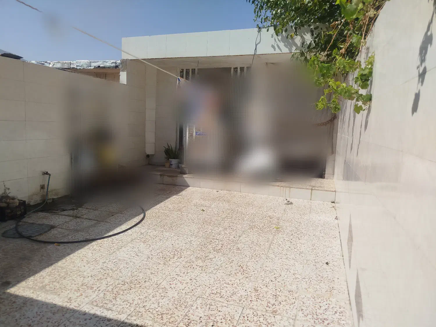 منزل مسکونی ۱۴۰ متری ویلایی یک خواب|فروش خانه و ویلا|شیراز, صنایع الکترونیک|دیوار