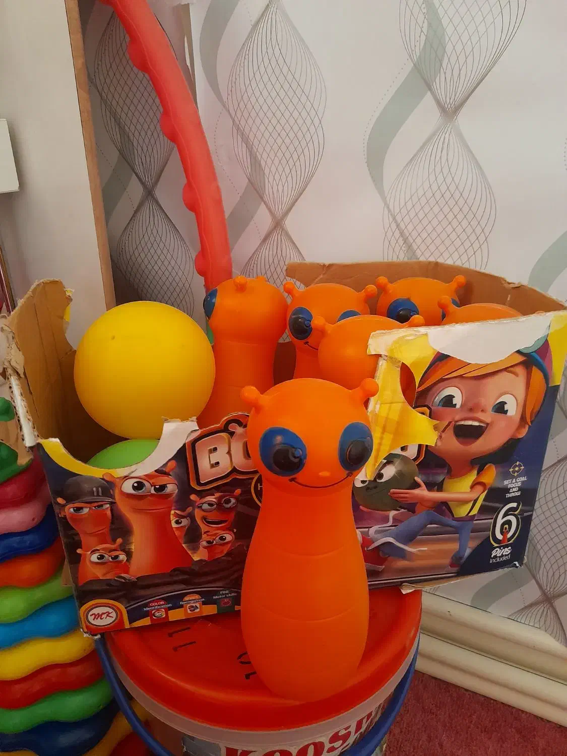 بولینگ و ماشین و ...|اسباببازی بچه|هشتگرد, فاز ۲ مهستان|دیوار