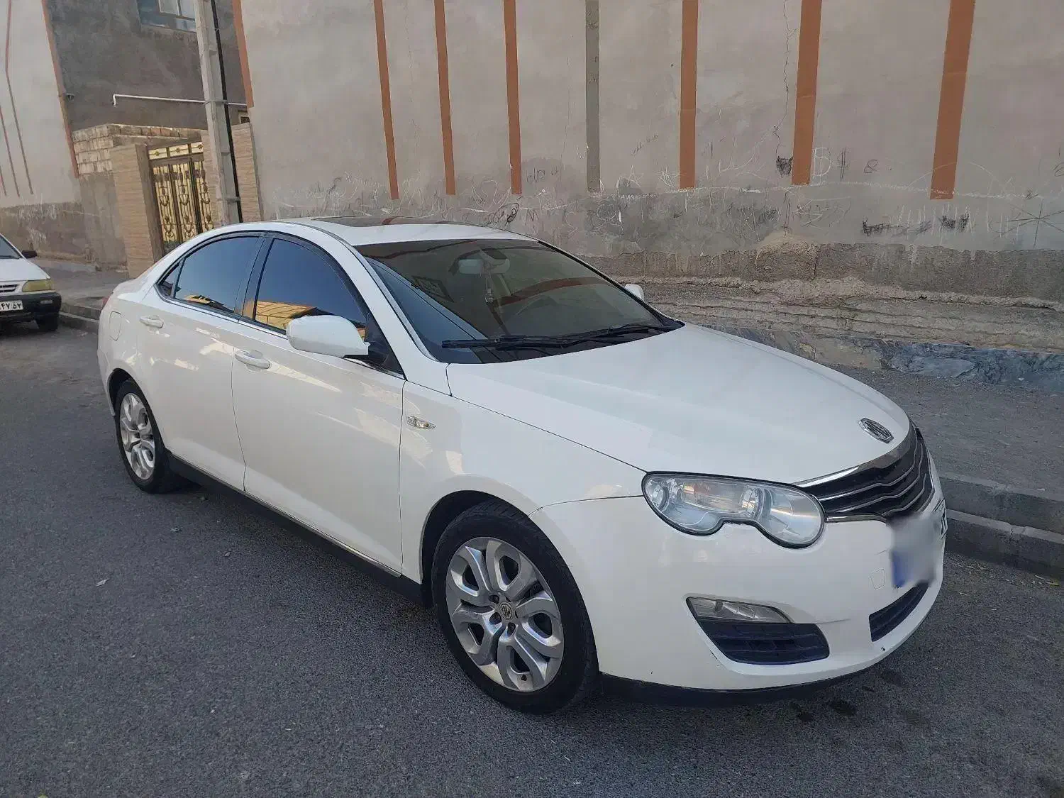 ام جی 550 اتومات 2010 سفید کم کارکرد|خودرو سواری و وانت|بیرجند, |دیوار