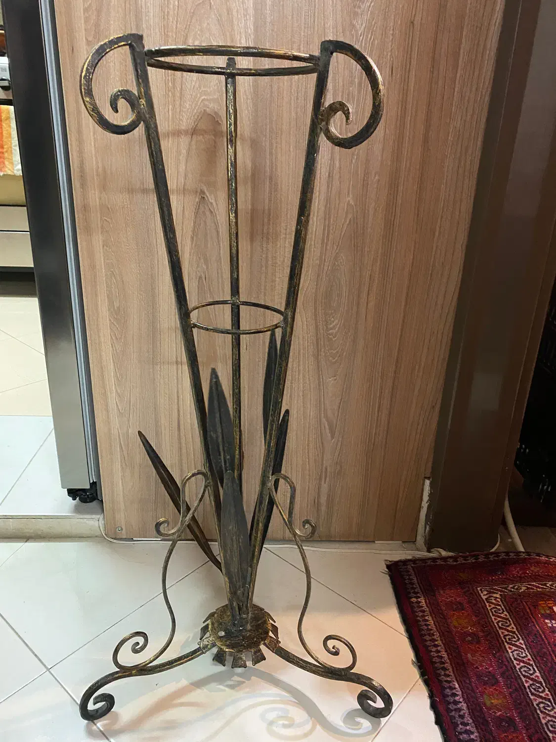 تخت دونفره فرفوژه همراه اینه و پاتختی|تخت و سرویس خواب|مشهد, راهنمایی|دیوار