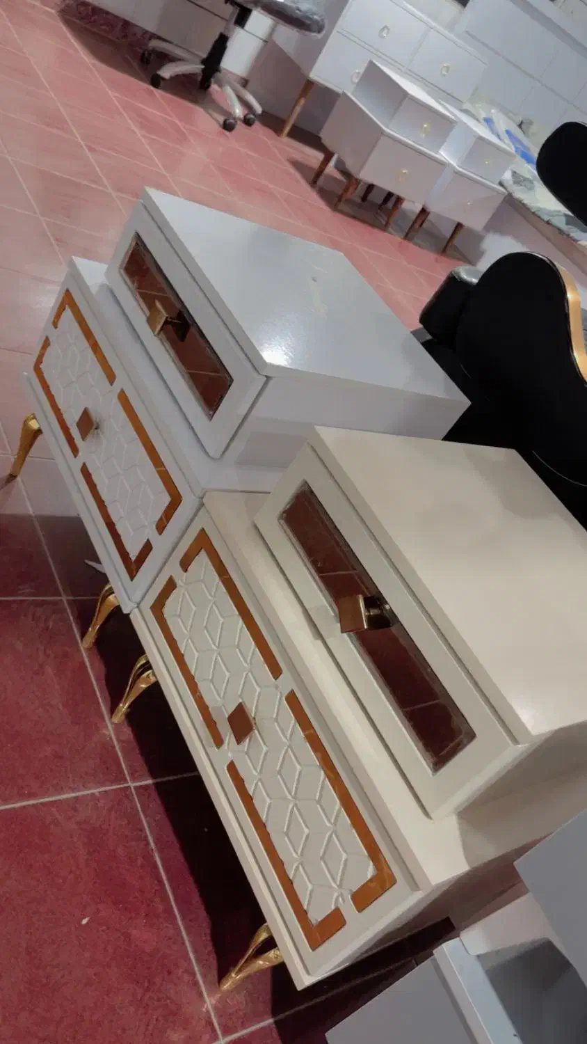 پاتختی|تخت و سرویس خواب|بهبهان, |دیوار