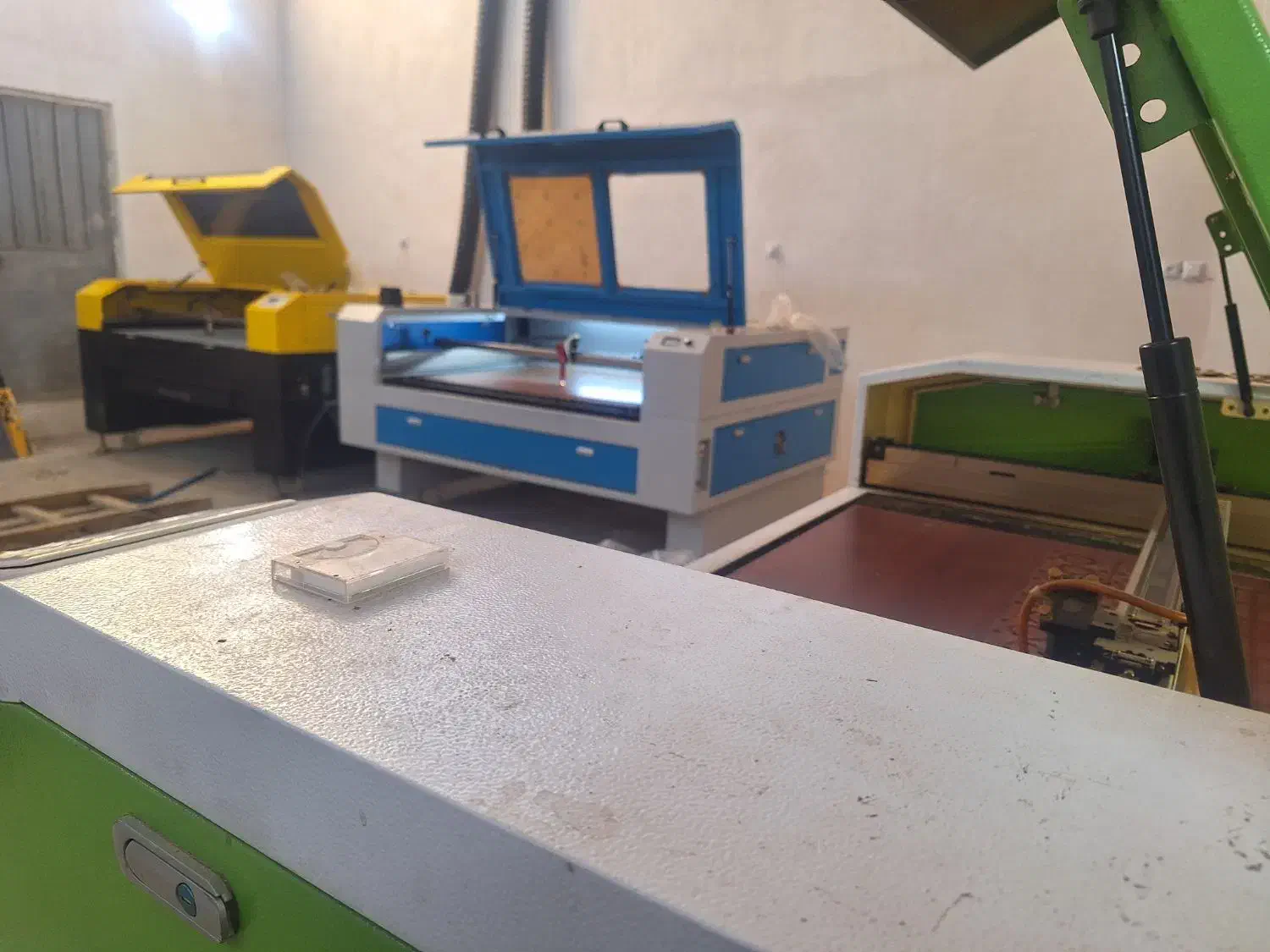 نیروی کار کارگاه برش و حک لیزری|استخدام صنعتی، فنی، مهندسی|قم, بیست متری ولیعصر|دیوار