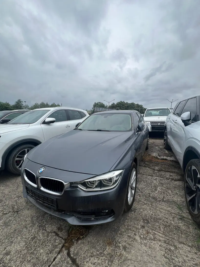 Bmw318i مدل 2016|خودرو سواری و وانت|رشت, استادسرا|دیوار