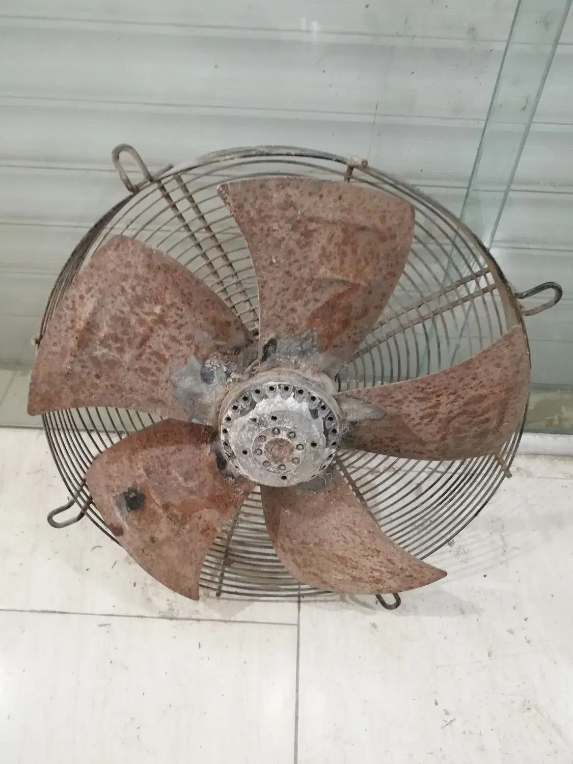 فن سرد خانه|پنکه و تصفیهکنندهٔ هوا|بندر گناوه, |دیوار