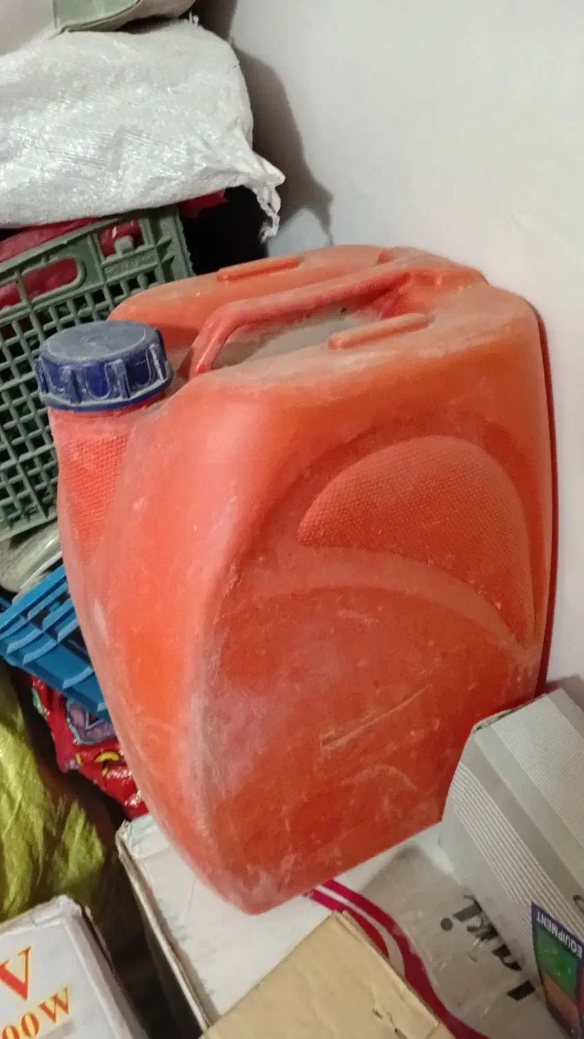 گالن|ظروف نگهدارنده، پلاستیکی، یک‌بارمصرف|مشهد, الهیه|دیوار