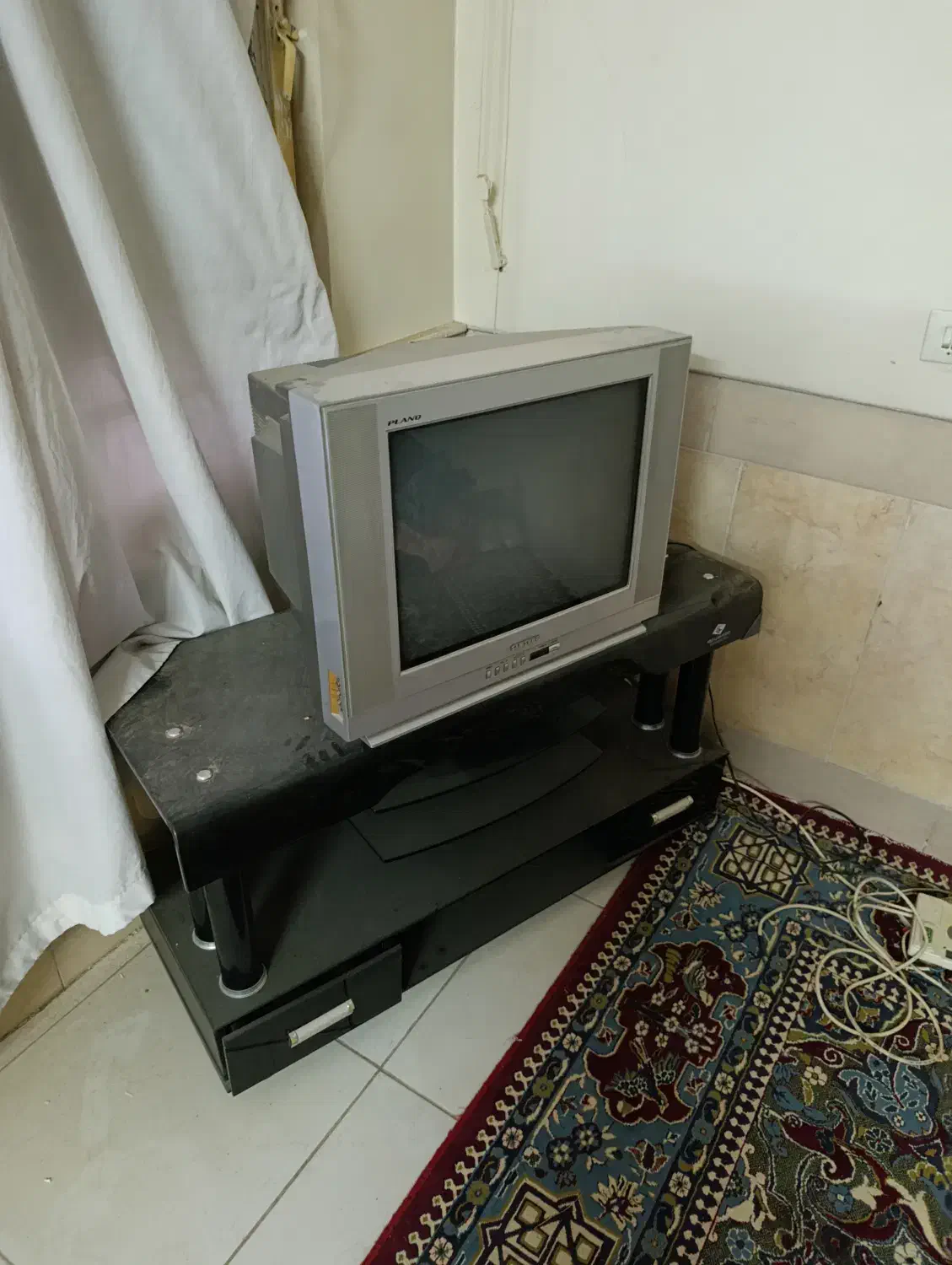 تلویزیون|تلویزیون و پروژکتور|آران و بیدگل, |دیوار