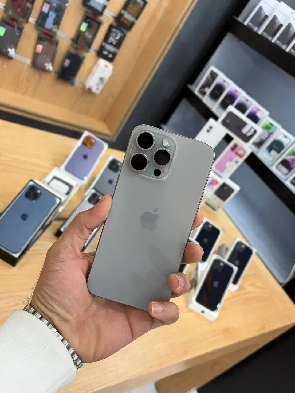 ایفون 12promax دم قسط تا ۱۲ ماهه خرید کن|موبایل|یزد, |دیوار