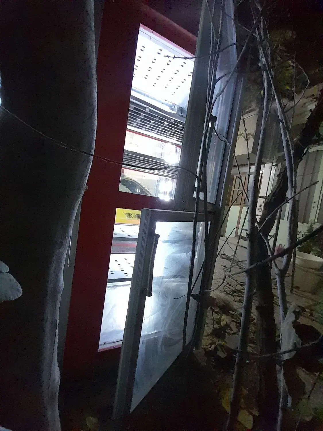 یخچال ویترینی بزرگ سالم وبسیارتمیز|فروشگاه و مغازه|الوند, |دیوار