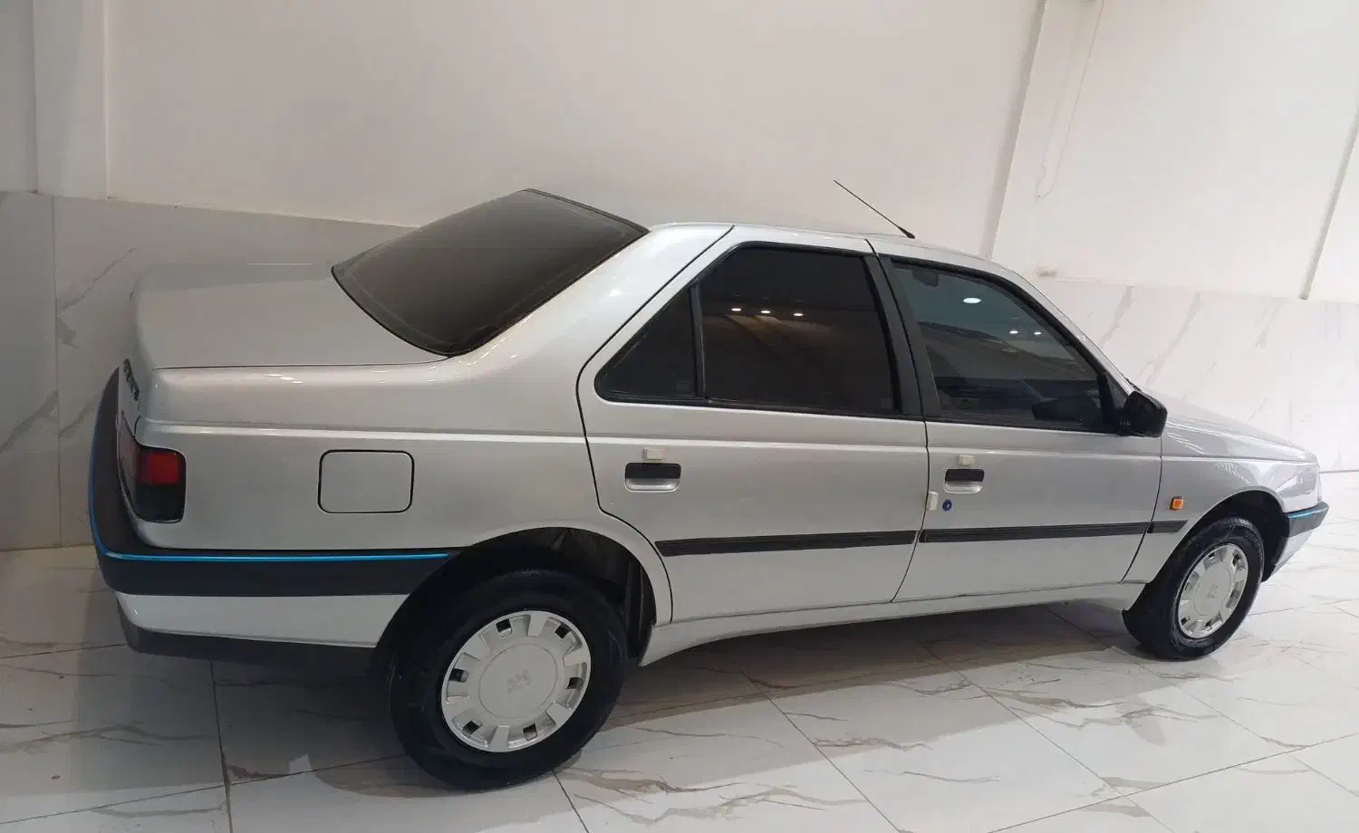 پژو ۴۰۵ مدل 93|خودرو سواری و وانت|چناران, |دیوار