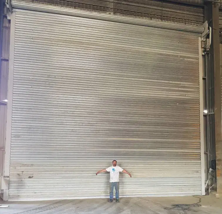 اجرای درب کرکره برقی ۱۰ قسط باگارانتی 36ماهه|خدمات پیشه و مهارت|میبد, |دیوار