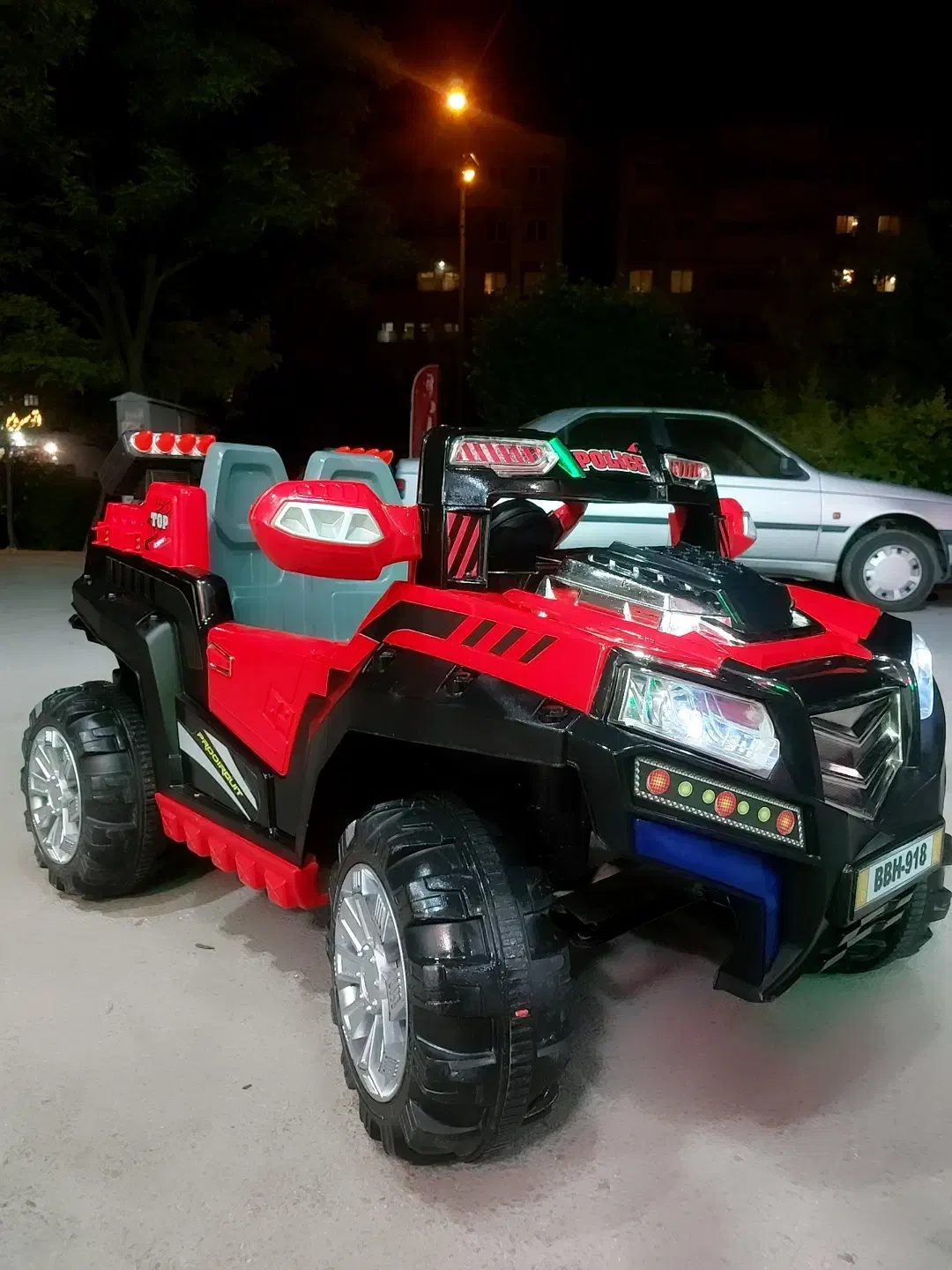 ماشین شارژی جیپ آفرودی بزرگ|اسباببازی بچه|تبریز, |دیوار