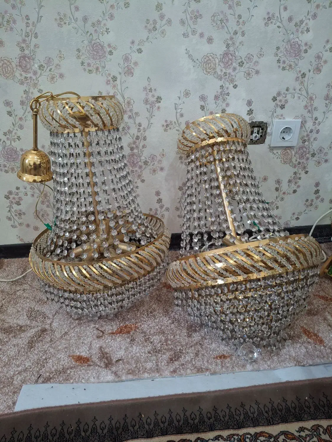 دو عدد لوستر|لوستر و چراغ آویز|اهواز, کوی باهنر|دیوار