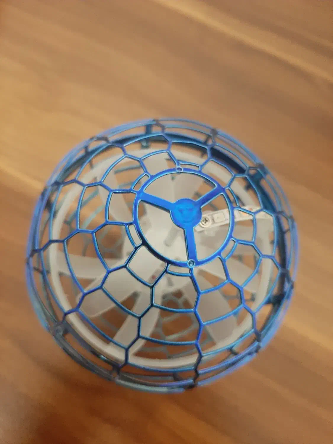 توپ پرنده|اسباب‌‌بازی|قم, نیروگاه|دیوار