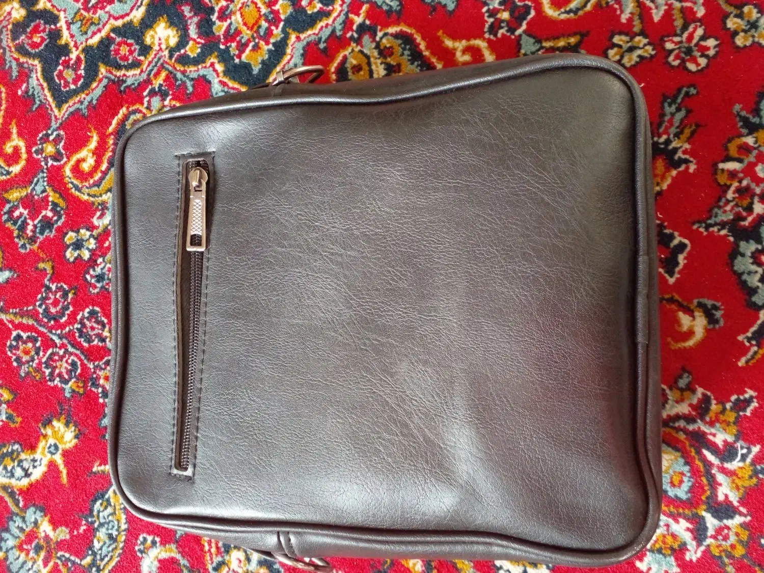 کیف دانشجویی کاملا سالم و نو|کیف، کفش، کمربند|تویسرکان, |دیوار