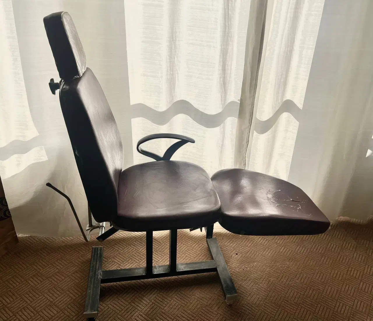 صندلی اصلاح آرایشگاه|آرایشگاه و سالنهای زیبایی|خمینیشهر, |دیوار