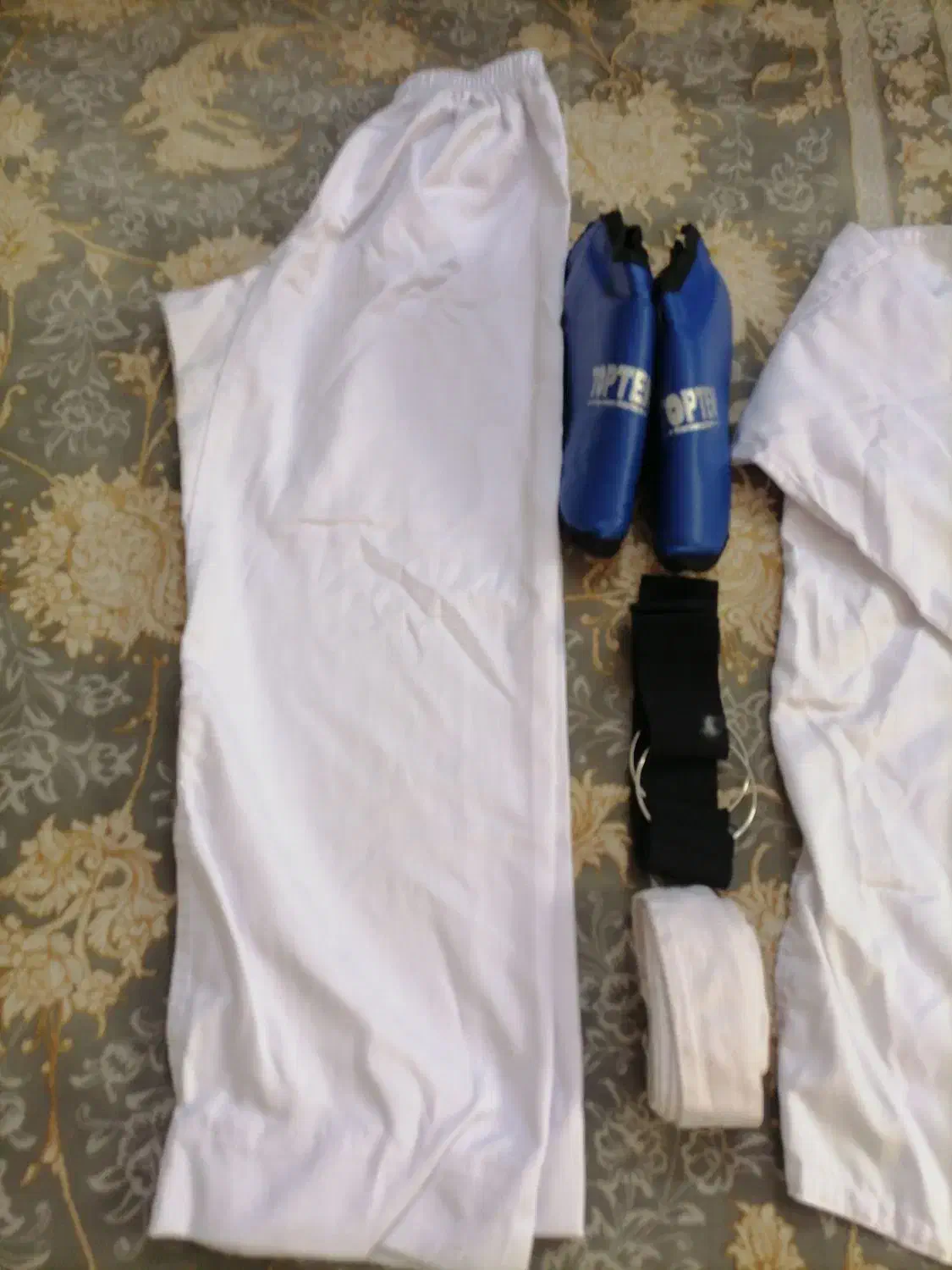 لباس کاراته|لباس|قدس, شهر‌قدس|دیوار