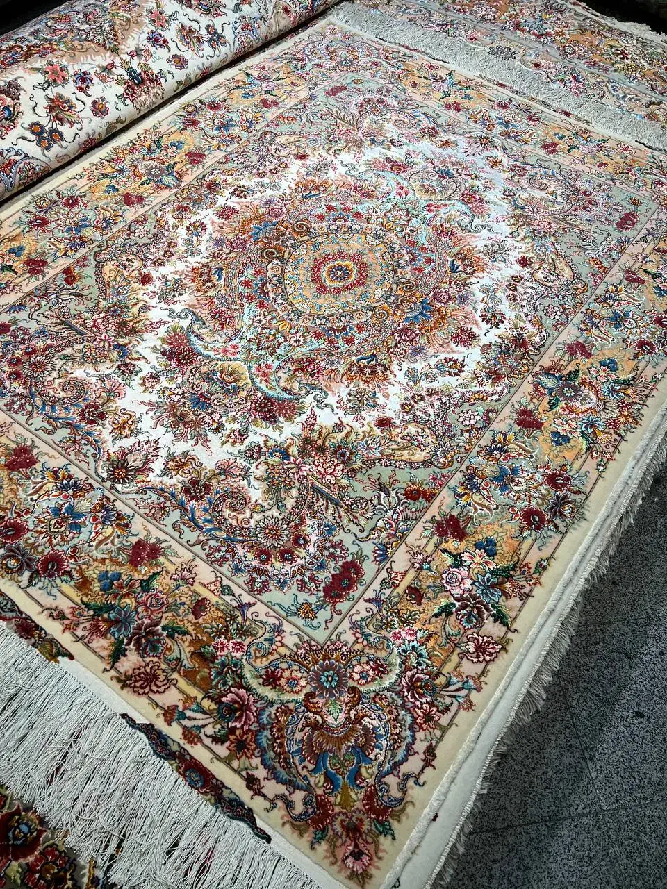 قالیچه خطیبی (۵۵ رج)|فرش|تبریز, |دیوار