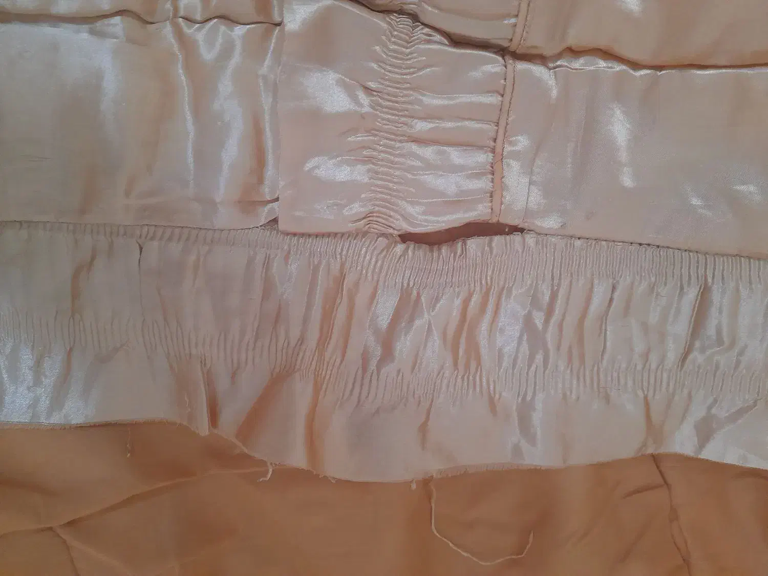 روتختی دونفره|سرویس روتختی|مشهد, هفت تیر (نه دره)|دیوار