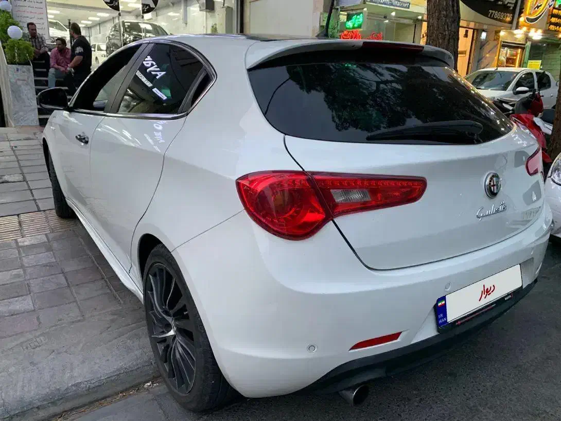 آلفا جولیتا ۲۰۱۵|خودرو سواری و وانت|تهران, اراضی عباس آباد|دیوار