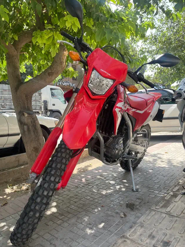 honda crf|موتورسیکلت|اصفهان, مصلی|دیوار