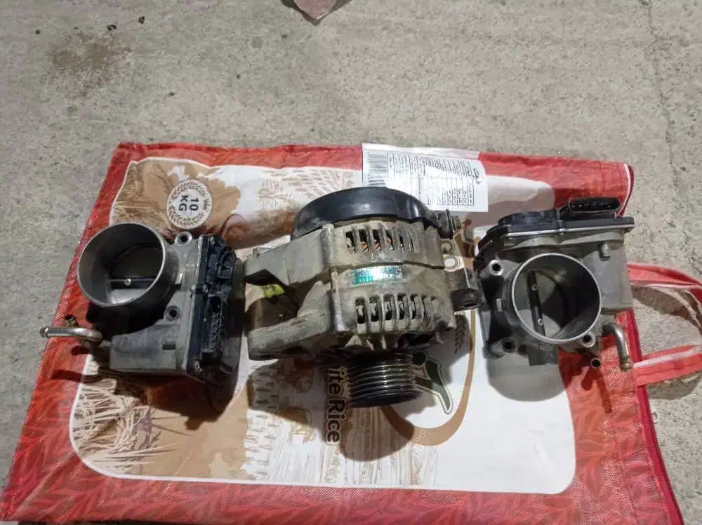 دینام فابریک تویوتا و دریچه گاز فابریک تویوتا|قطعات یدکی و لوازم جانبی|بند زرک, |دیوار