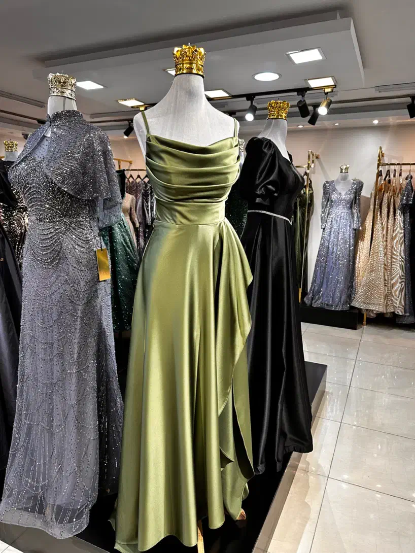 لباس مجلسی تک و عمده|لباس|اصفهان, چرخاب|دیوار