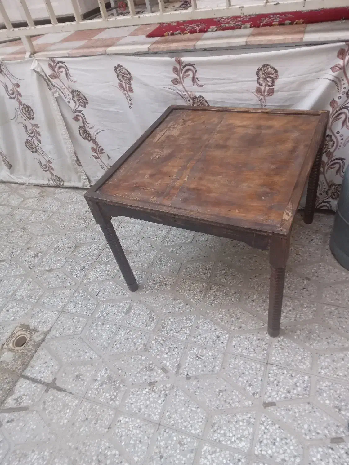 کرسی چوبی|مبلمان خانگی و میز عسلی|بروجرد, |دیوار