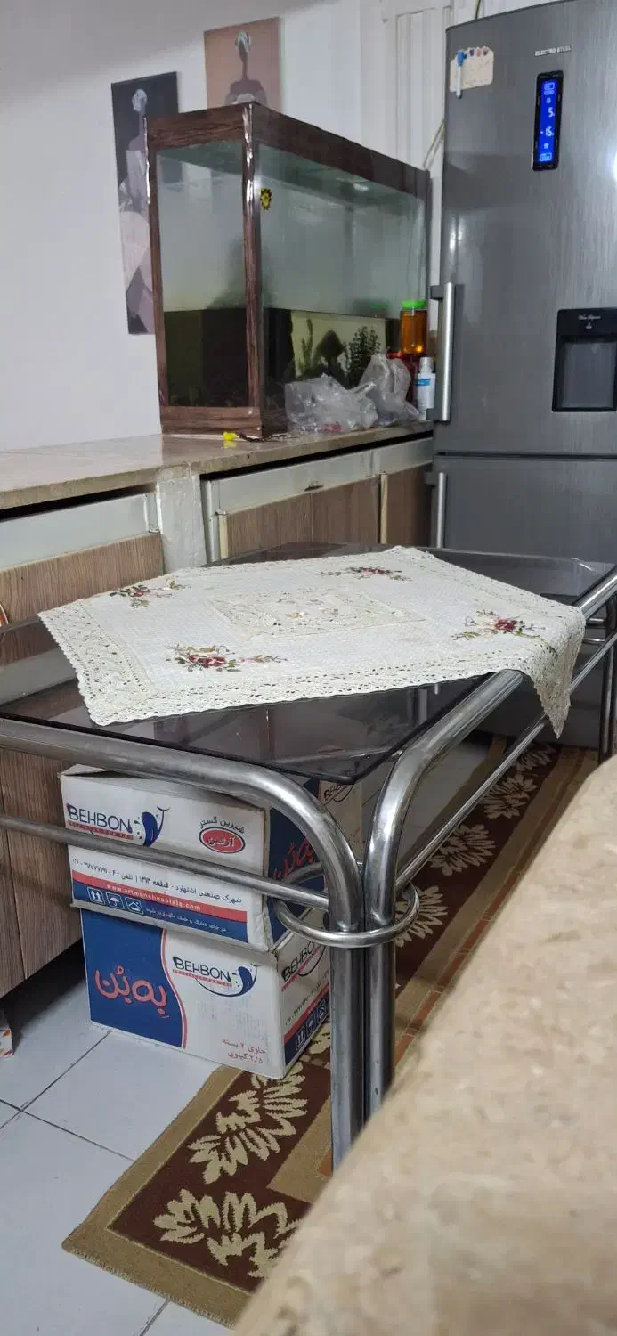 میز ناهار خوری تک بدون صندلی|میز و صندلی غذاخوری|مشهد, بهمن|دیوار
