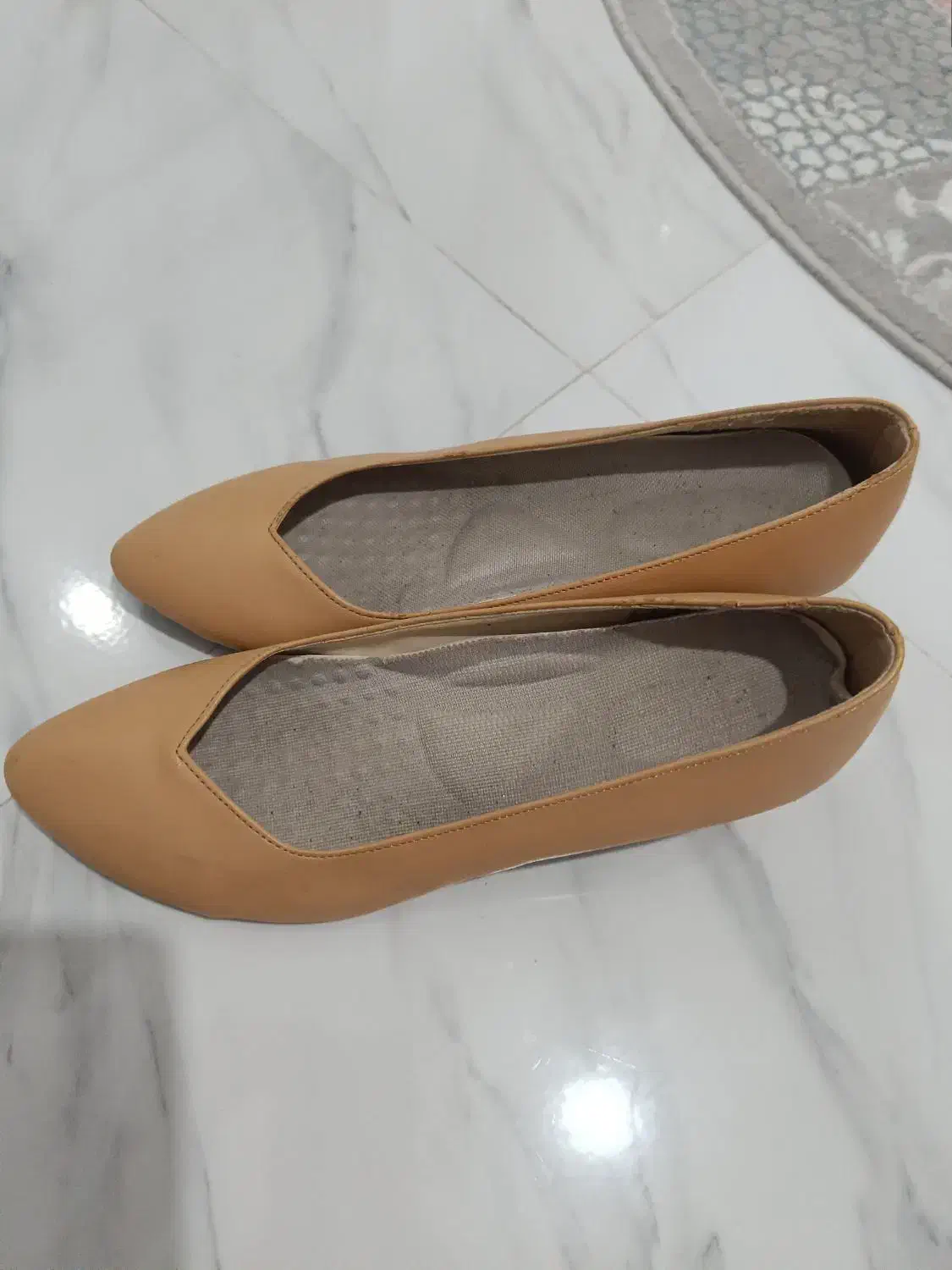 کفش مجلسی|کیف، کفش، کمربند|رشت, سلیمانداراب|دیوار