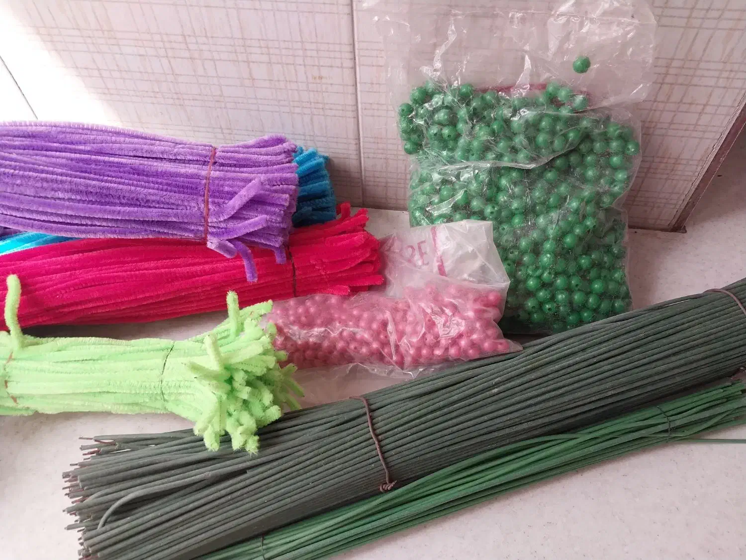 ساقه گل|گل مصنوعی|کرج, کمال‌شهر|دیوار