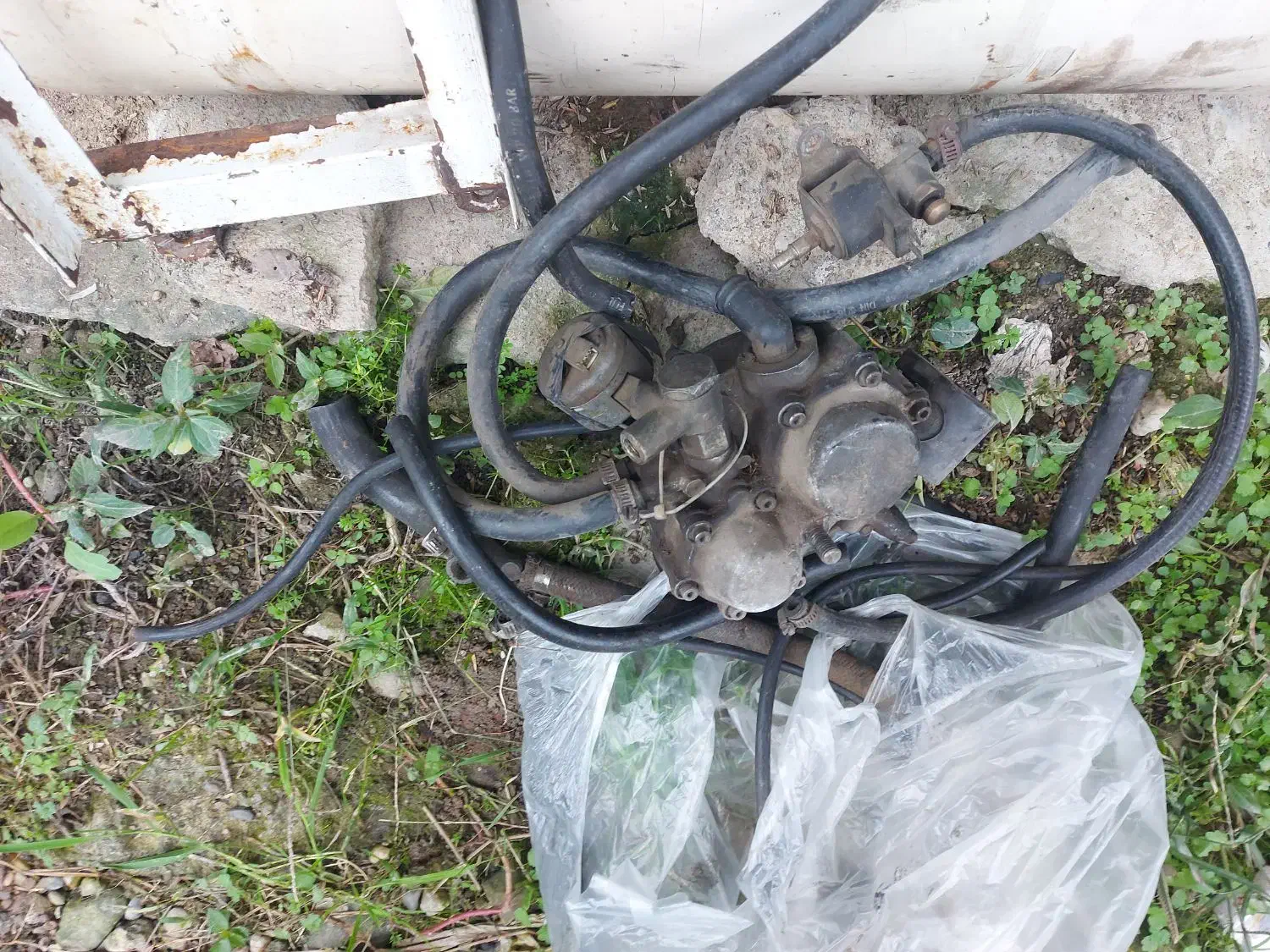 کپسول سی ان جی با تمام وسایل|قطعات یدکی و لوازم جانبی|رشت, استقامت ۱|دیوار