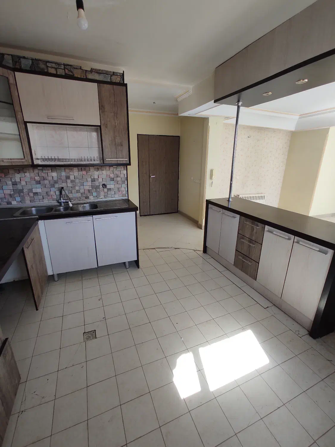 کابینت ام دی اف دست دوم|مصالح و تجهیزات ساختمان|هشتگرد, فاز ۲ مهستان|دیوار