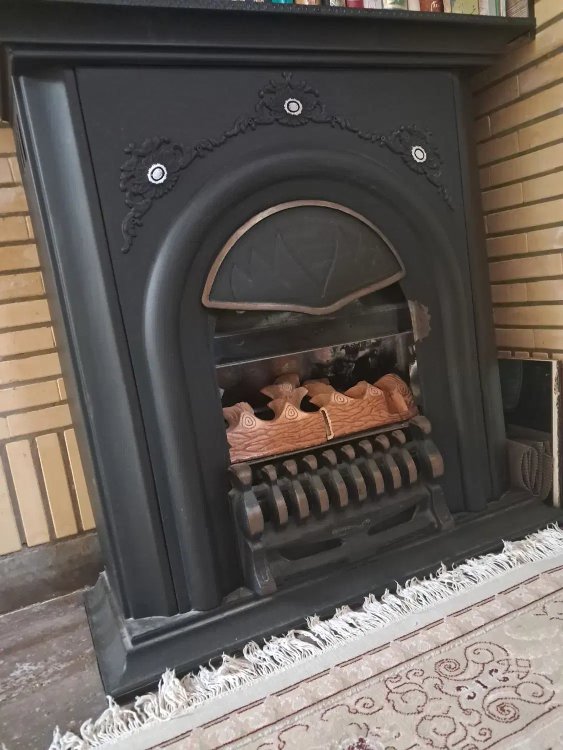 بخاری شومینه ای بزرگ|بخاری، هیتر، شومینه|شاهین‌شهر, مخابرات (شهید بهشتی)|دیوار