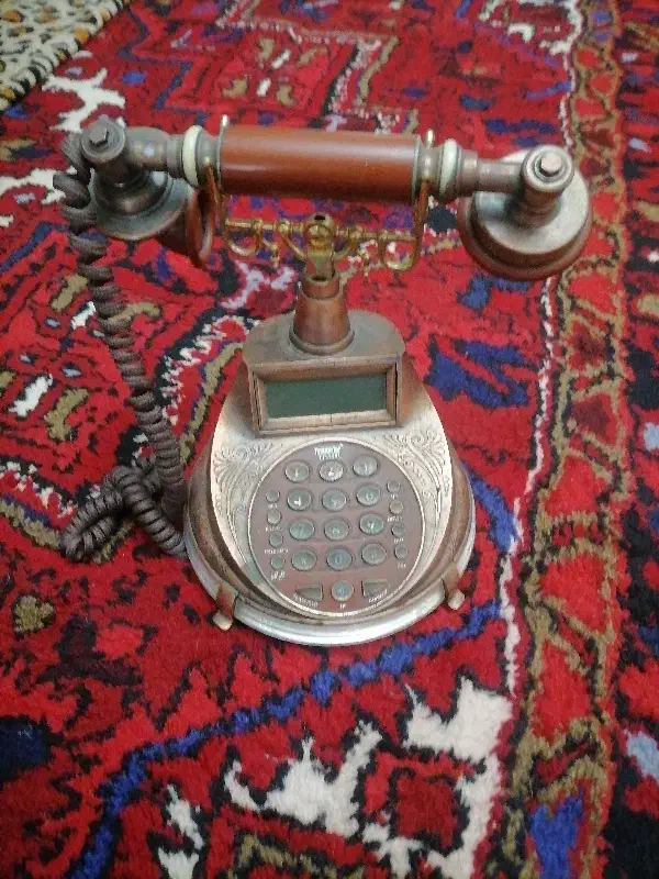 خط تلفن ثابت|تلفن رومیزی|باسمنج, |دیوار