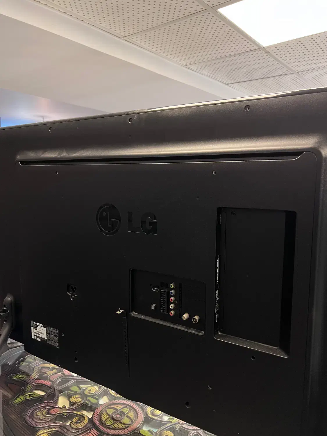 تلویزیون LG سایز ۴۷ اینچ|تلویزیون و پروژکتور|تنکابن, |دیوار