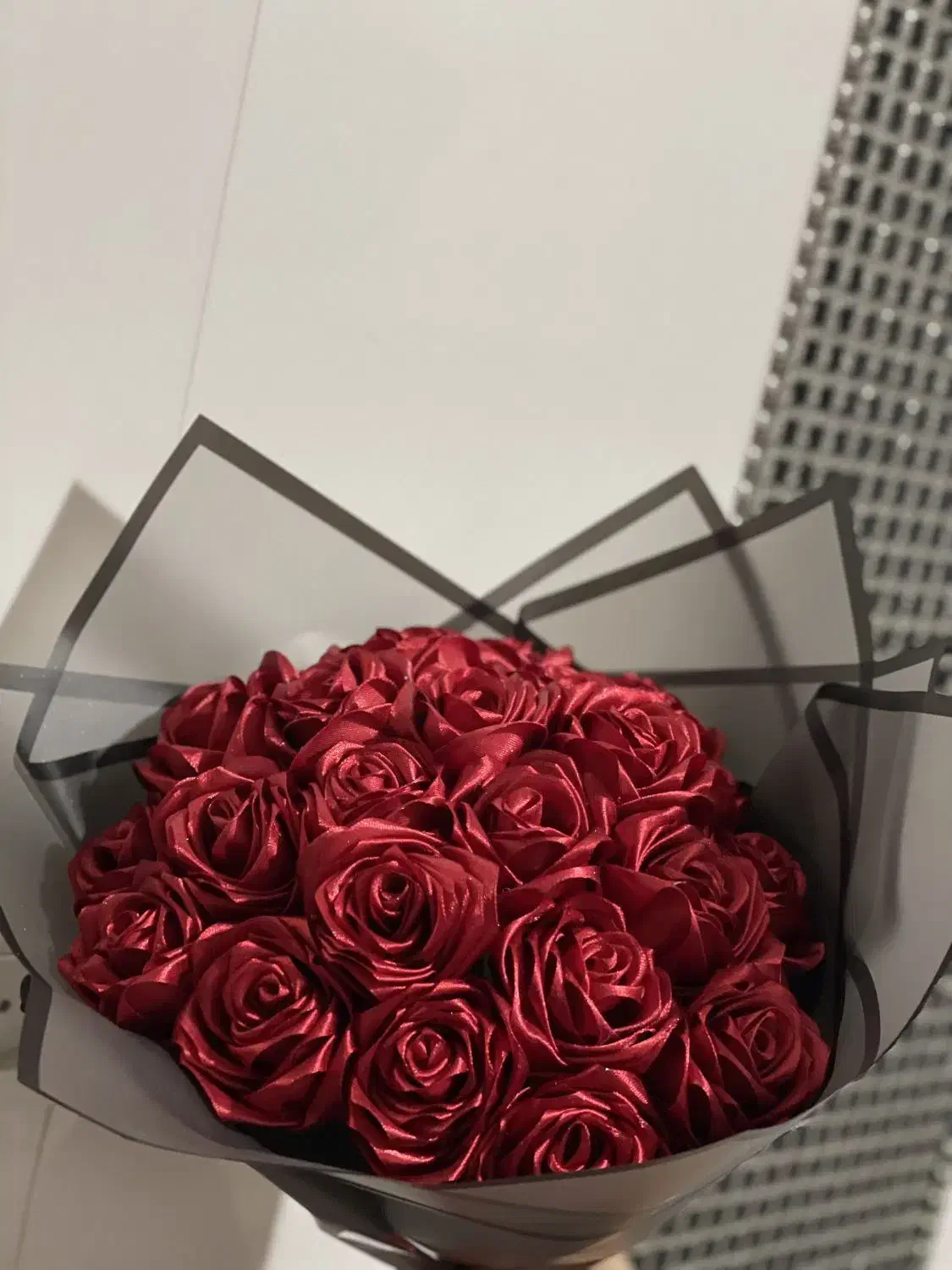 گل رز ساتن خوشگل|گل مصنوعی|نظرآباد, نظرآباد|دیوار